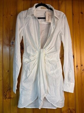 Choosy White Tunic Top with Gathered Front NWT Flaw